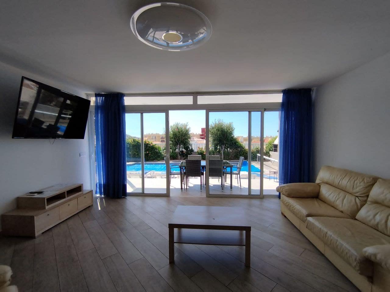 5 soveværelse Villa til salg i Adeje med swimmingpool garage - € 1.500.000 (Ref: 9357346)