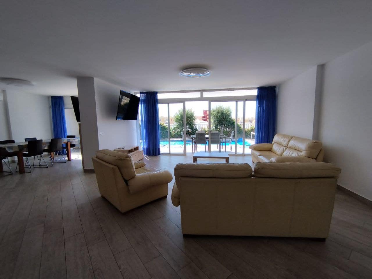 5 soveværelse Villa til salg i Adeje med swimmingpool garage - € 1.500.000 (Ref: 9357346)