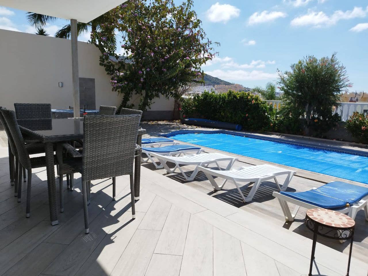 5 soveværelse Villa til salg i Adeje med swimmingpool garage - € 1.500.000 (Ref: 9357346)