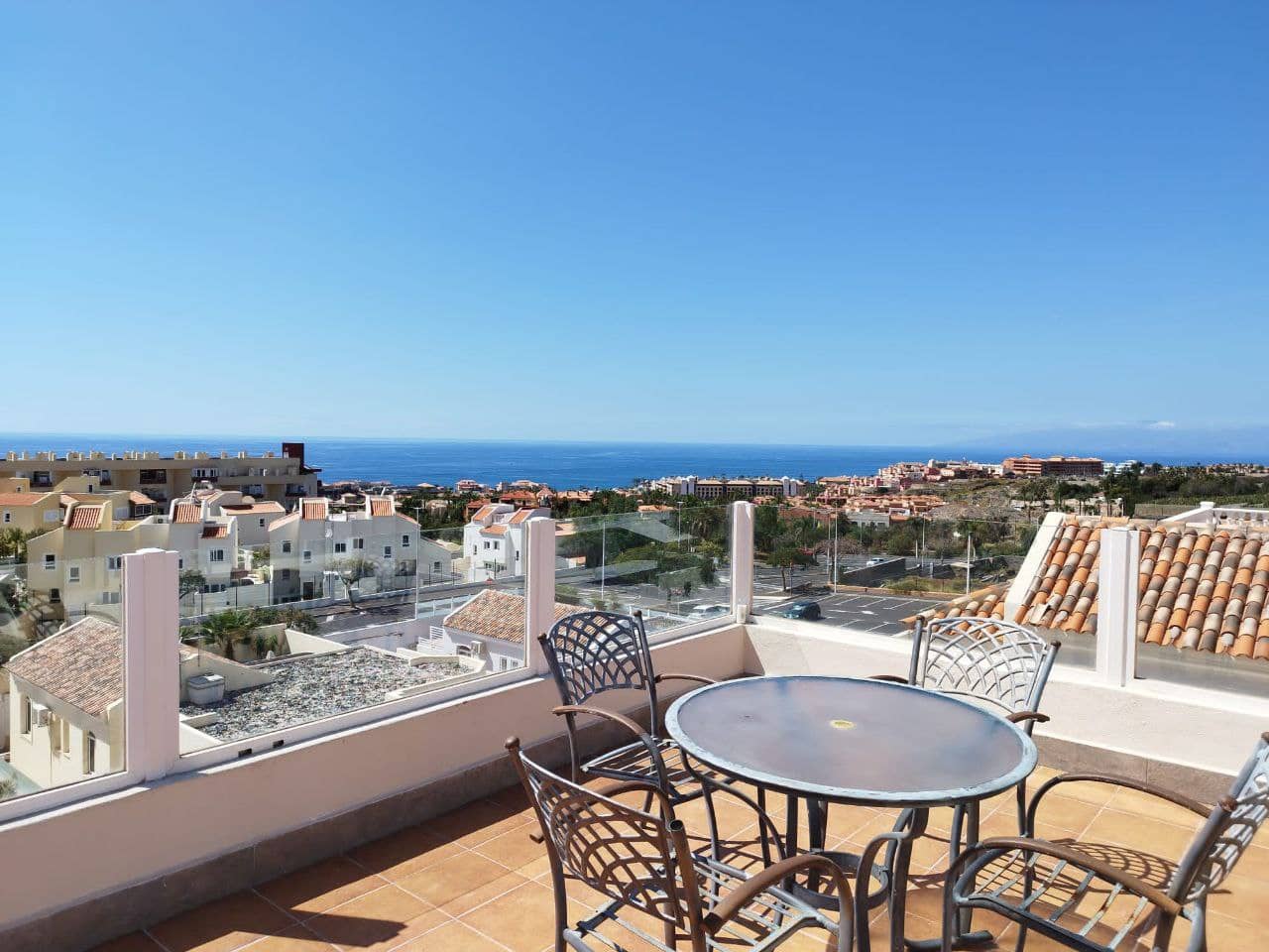 5 soveværelse Villa til salg i Adeje med swimmingpool garage - € 1.500.000 (Ref: 9357346)