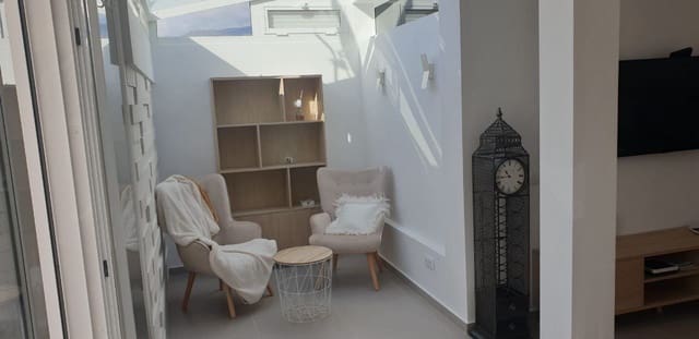 2 soveværelse Lejlighed til salg i Arona med swimmingpool garage - € 369.000 (Ref: 9357353)