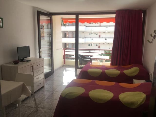 1 soverom Leilighet til salgs i Adeje med svømmebasseng garasje - € 200 000 (Ref: 9357354)