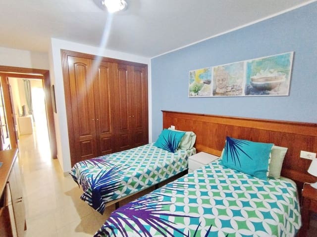 2 soverom Leilighet til salgs i Playa Paraiso, Adeje med svømmebasseng garasje - € 235 000 (Ref: 9357358)