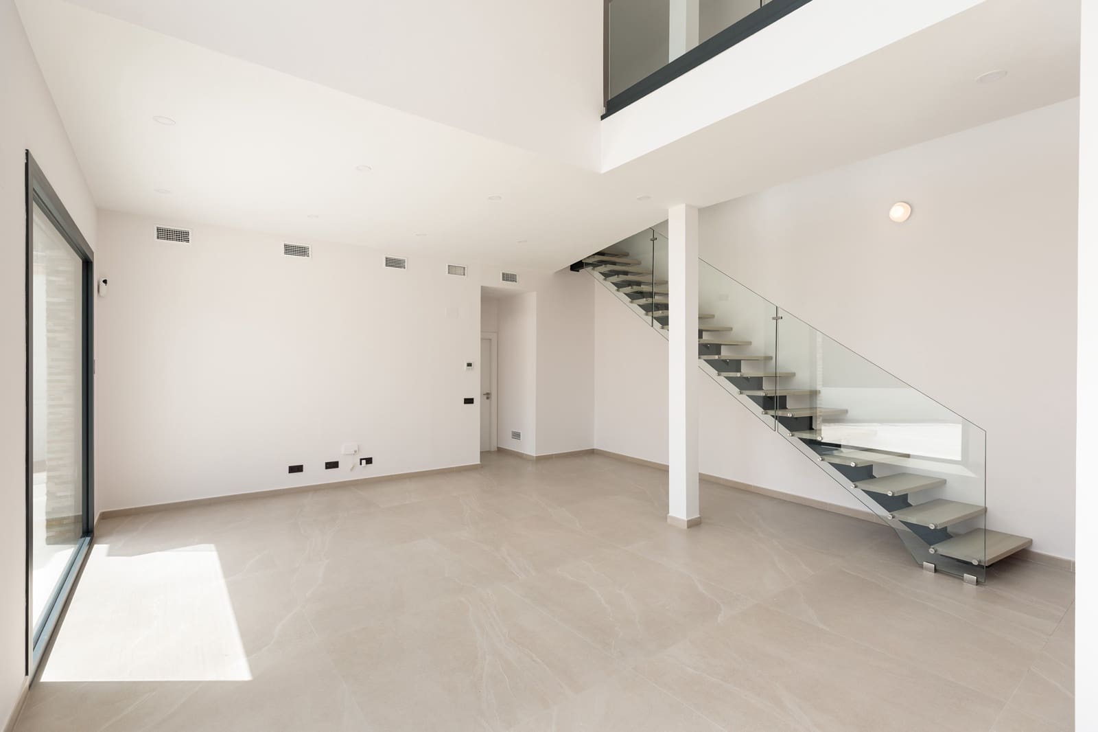Casa de 4 habitaciones en Calafell en venta con piscina - 780.000 € (Ref: 10059077)