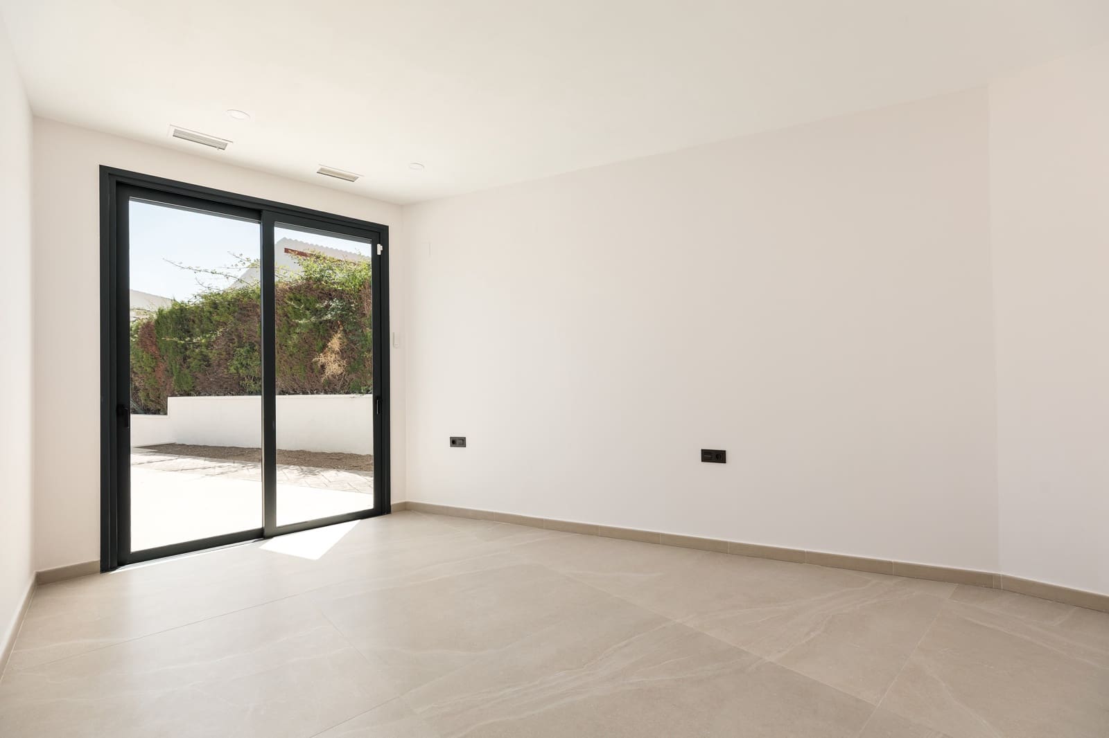 Casa de 4 habitaciones en Calafell en venta con piscina - 780.000 € (Ref: 10059077)