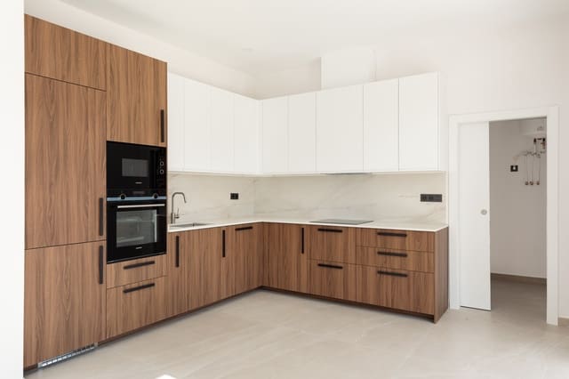 Casa de 4 habitaciones en Calafell en venta con piscina - 780.000 € (Ref: 10059077)