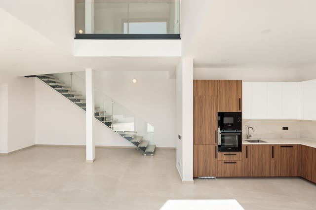Casa de 4 habitaciones en Calafell en venta con piscina - 780.000 € (Ref: 10059077)