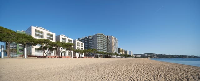 2 soveværelse Lejlighed til salg i Castell-Platja d'Aro med swimmingpool garage - € 990.000 (Ref: 10059444)
