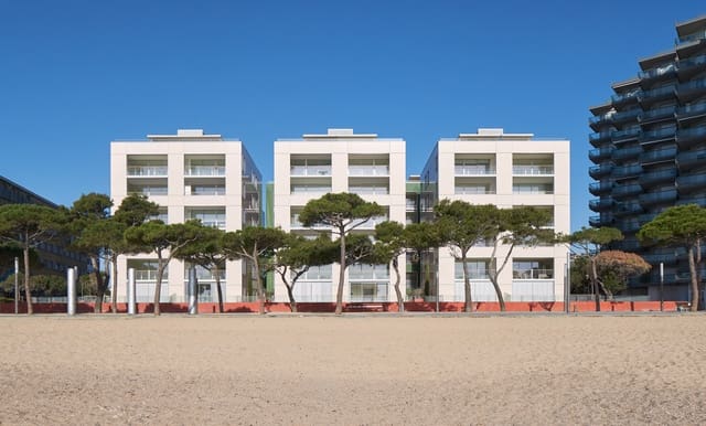 2 soveværelse Lejlighed til salg i Castell-Platja d'Aro med swimmingpool garage - € 990.000 (Ref: 10059444)