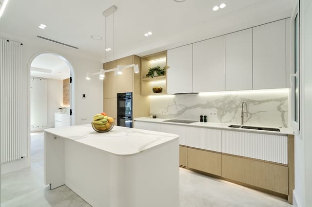 4 chambre Penthouse à vendre à Barcelone ville avec piscine garage - 2 350 000 € (Ref: 10171580)