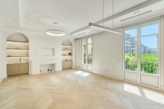 4 chambre Penthouse à vendre à Barcelone ville avec piscine garage - 2 350 000 € (Ref: 10171580)