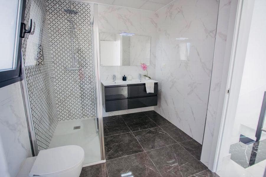 3 bedroom Villa for sale in Los Montesinos with pool - € 332,900 (Ref: 6000243)