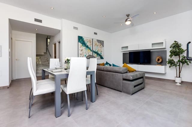 3 bedroom Villa for sale in Pilar de la Horadada ciudad, Pilar de la Horadada with pool - € 410,000 (Ref: 6000285)