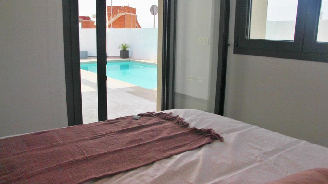 3 Zimmer Villa zu verkaufen in Benijofar mit Pool - 480.000 € (Ref: 6015884)