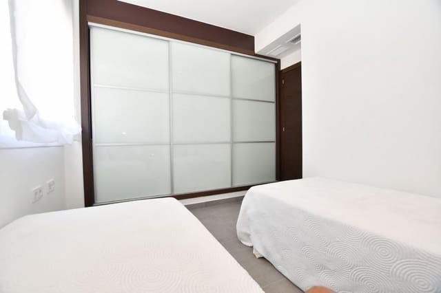 Apartamento de 2 habitaciones en San Miguel de Salinas en venta - 239.900 € (Ref: 9270431)