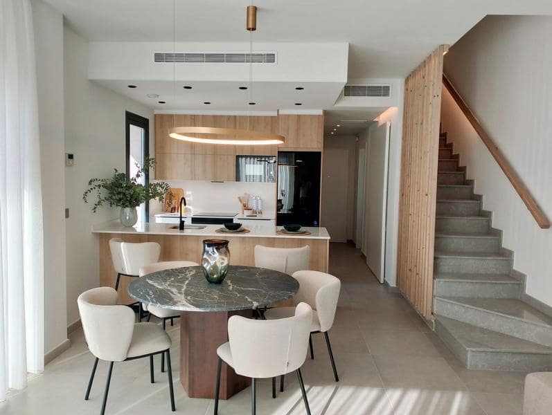 3 makuuhuone Huvila myytävänä paikassa Los Alcazares mukana uima-altaan - 399 000 € (Ref: 9270488)