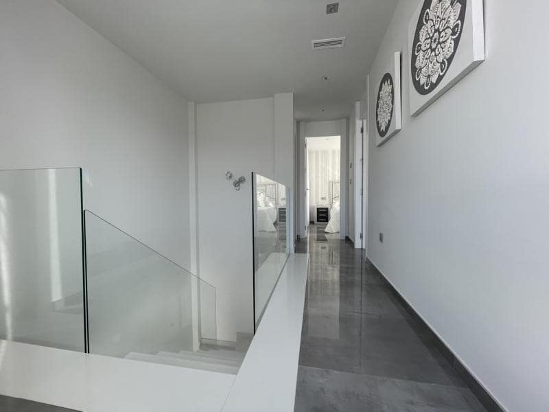 3 bedroom Villa for sale in Pilar de la Horadada with pool - € 485,000 (Ref: 9308766)