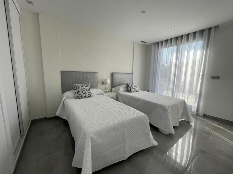 3 bedroom Villa for sale in Pilar de la Horadada with pool - € 485,000 (Ref: 9308766)