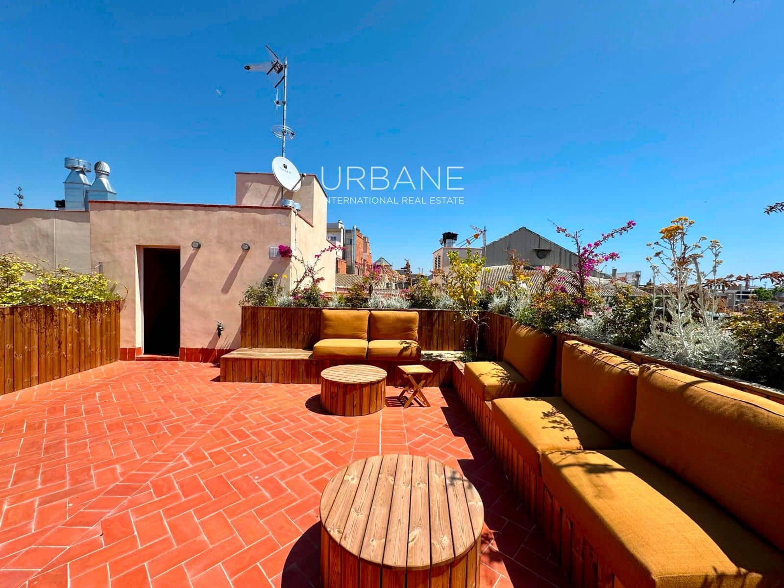 Appartement de 1 chambre à louer à Barcelone ville - 1 550 € (Ref: 10007763)