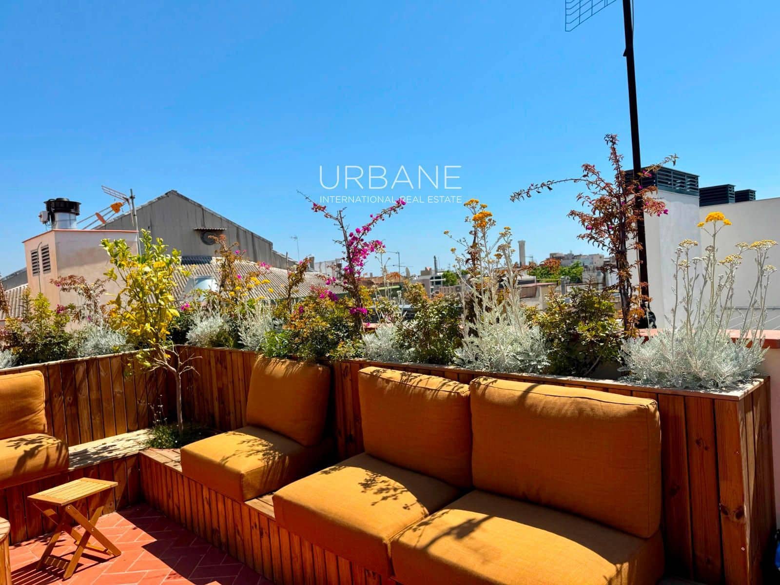 Appartement de 1 chambre à louer à Barcelone ville - 1 550 € (Ref: 10007763)