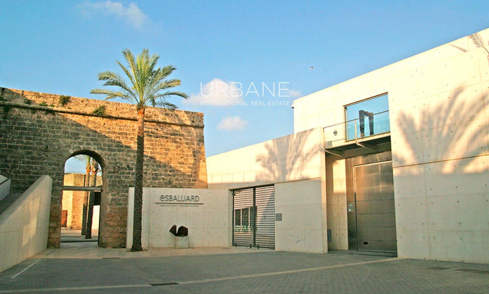 3 bedroom Flat for sale in Palma de Mallorca with garage - € 578,500 (Ref: 10015898)