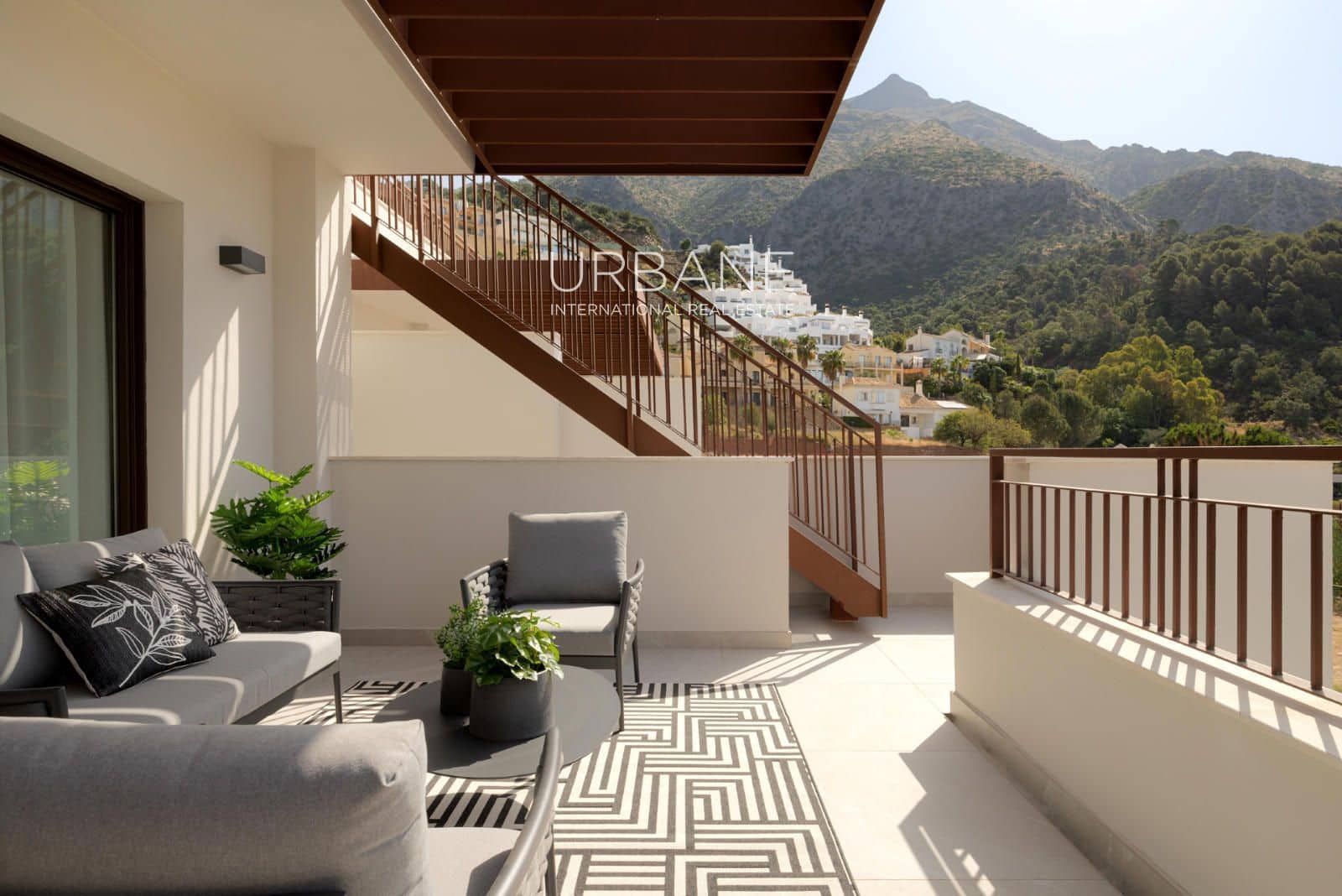 3 camera da letto Appartamento in vendita in Istan con piscina garage - 545.000 € (Rif: 10015901)