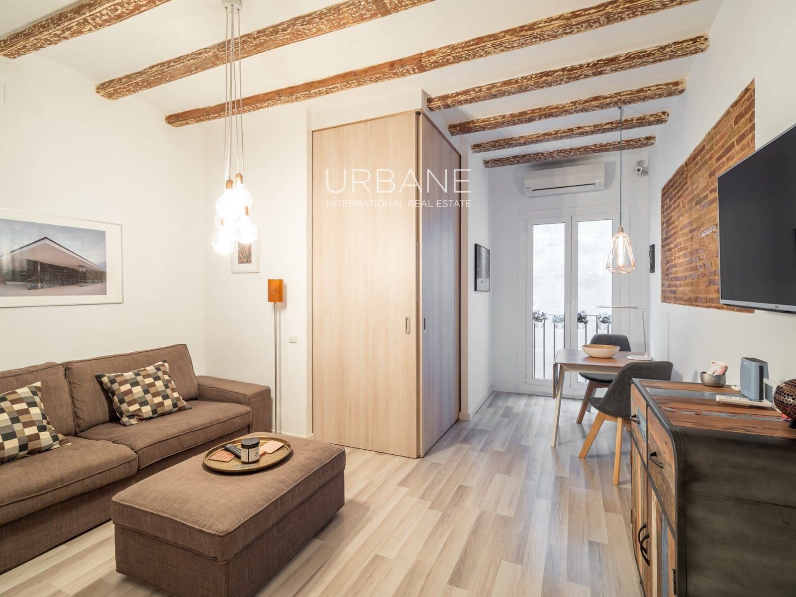 1 bedroom Flat for rent in Barcelona city - € 950 (Ref: 10015906)