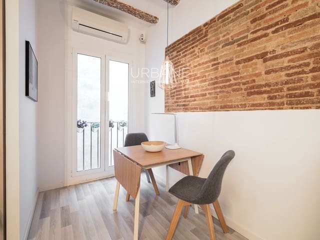 1 bedroom Flat for rent in Ciutat Vella, Barcelona city - € 950 (Ref: 10015906)