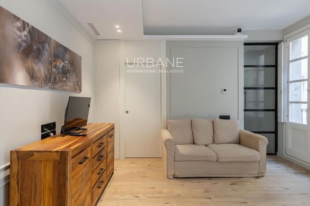 2 soverom Leilighet til salgs i El Barri Gòtic, Barcelona by - € 499 000 (Ref: 10042217)