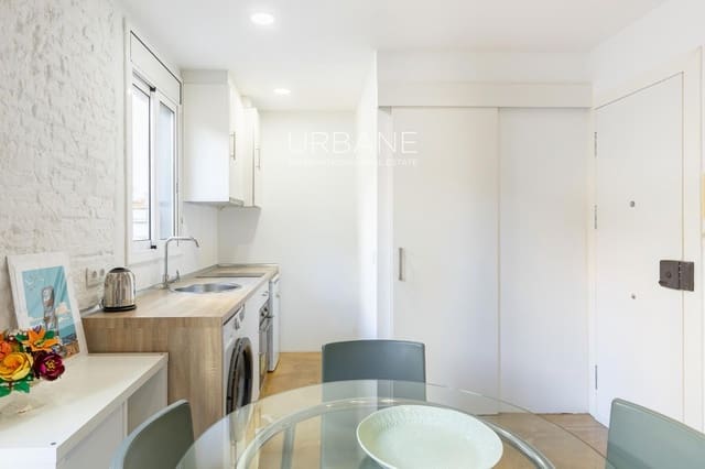 1 chambre Appartement à vendre à Ciutat Vella, Barcelone ville - 219 000 € (Ref: 10052002)
