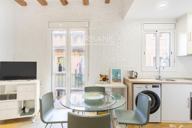 1 chambre Appartement à vendre à Ciutat Vella, Barcelone ville - 219 000 € (Ref: 10052002)