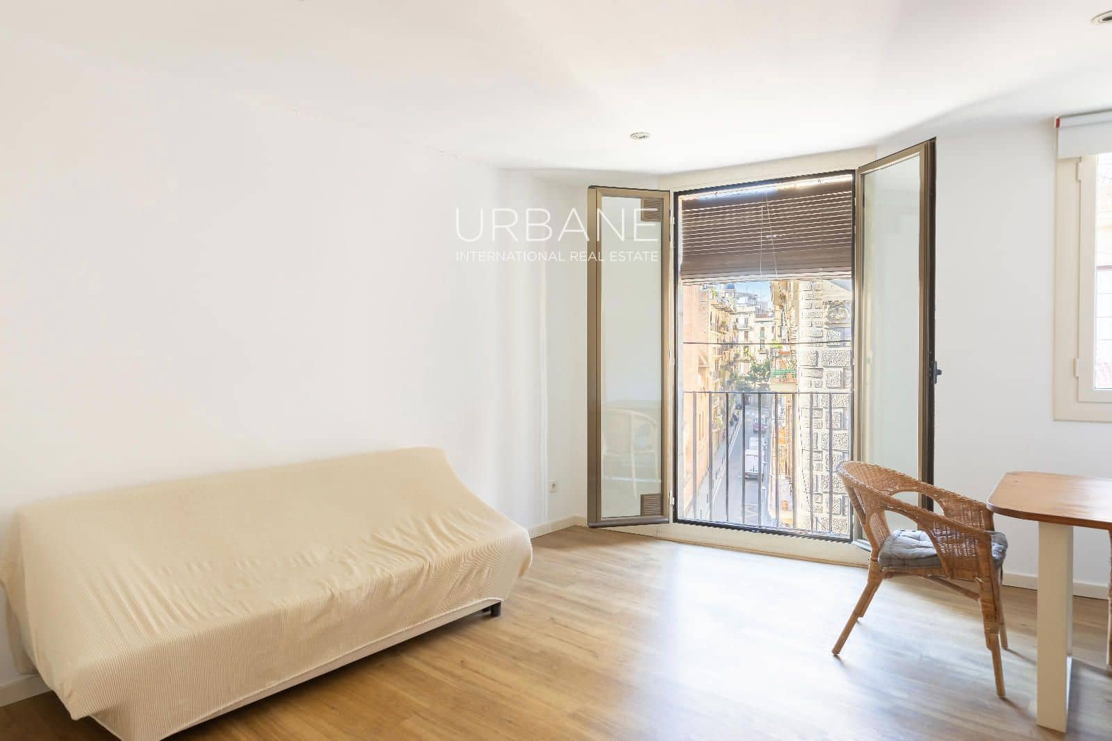1 sovrum Takvåning till salu i Barcelona stad - 240 000 € (Ref: 10077261)