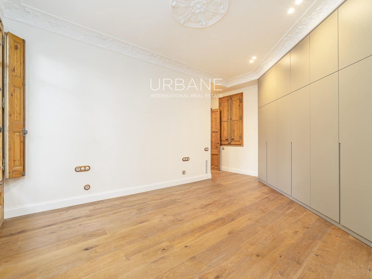 3 sypialnia Mieszkanie na sprzedaż w Miasto Barcelona - 1 285 000 € (Ref: 10081580)