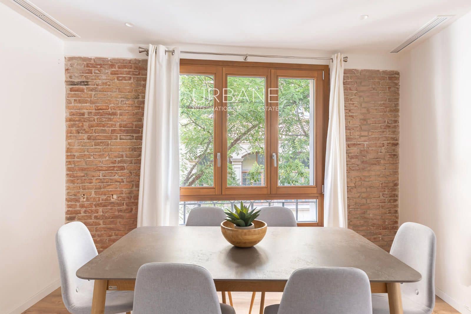 3 soverom Leilighet til salgs i Barcelona by - € 850 000 (Ref: 10095037)
