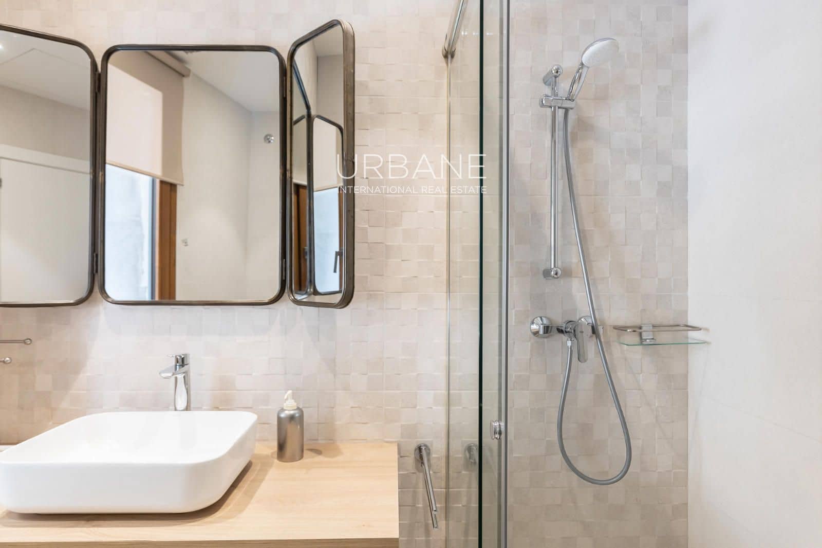 3 soverom Leilighet til salgs i Barcelona by - € 850 000 (Ref: 10095037)