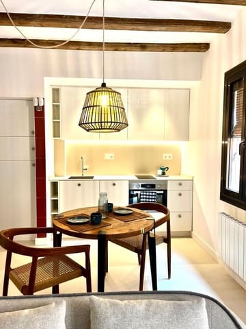 1 slaapkamer Flat te koop in Ciutat Vella, Barcelona stad - € 269.000 (Ref: 10095715)