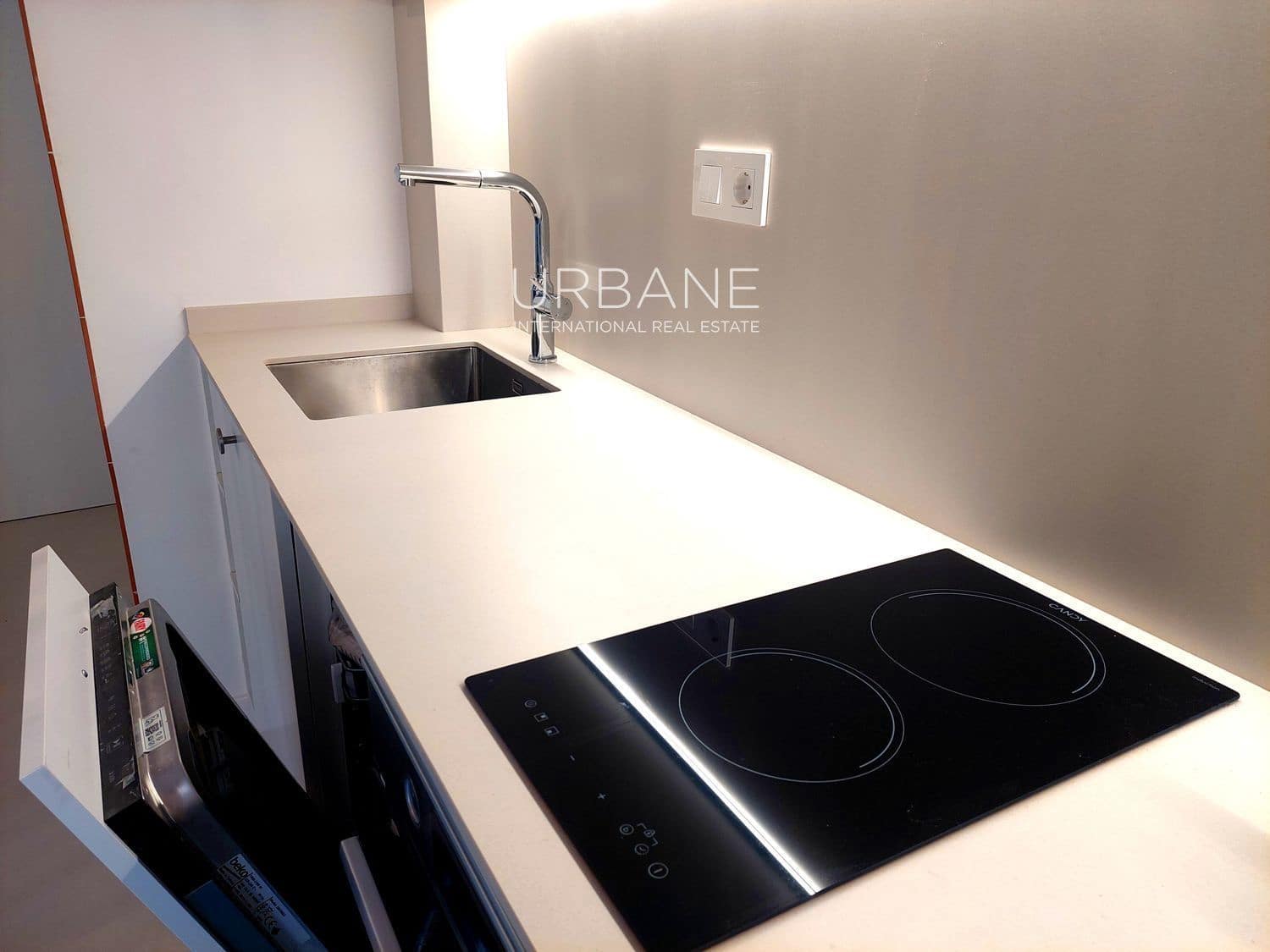 1 slaapkamer Flat te koop in Barcelona stad - € 269.000 (Ref: 10095715)