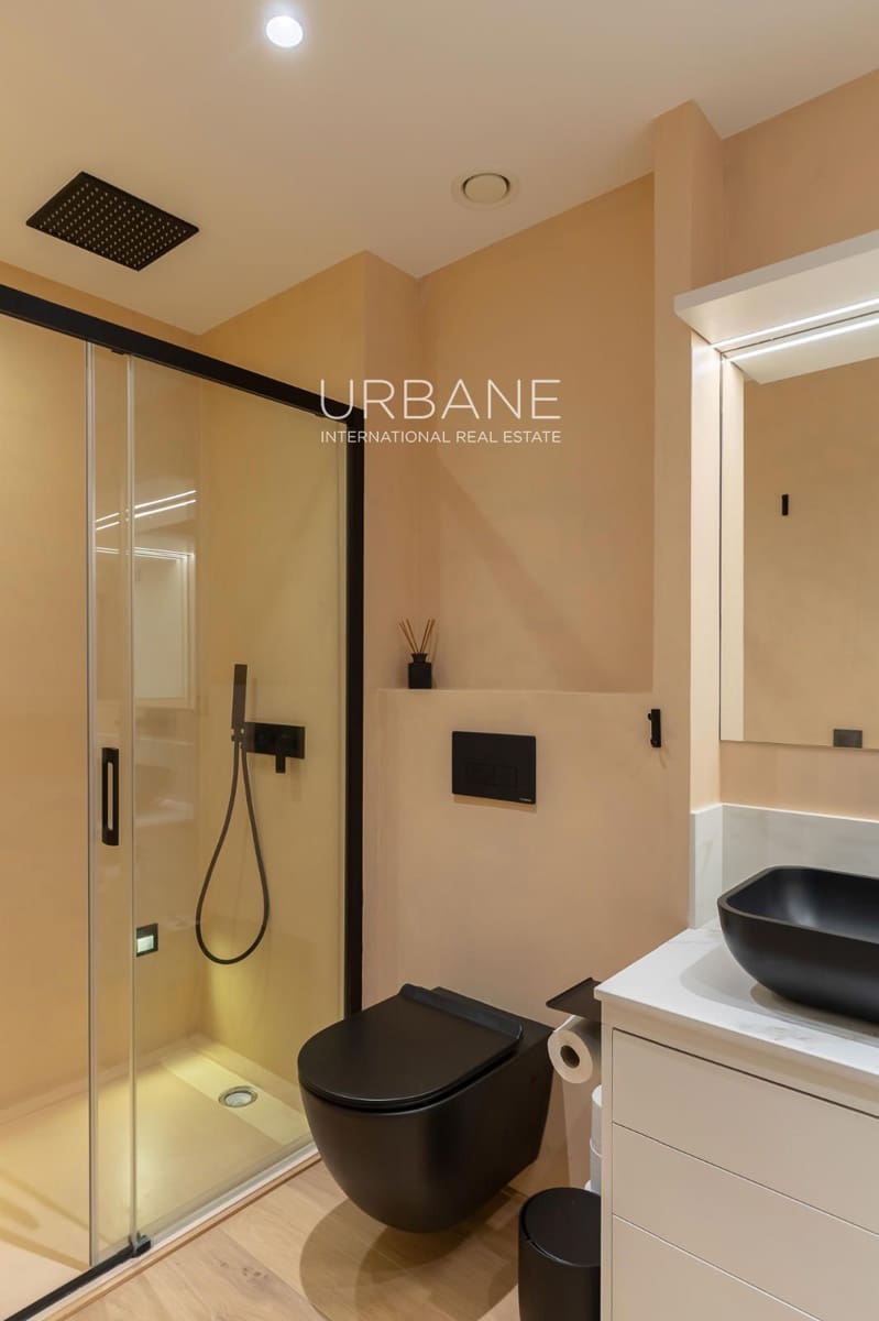 1 soveværelse Penthouse til salg i Barcelona by - € 450.000 (Ref: 10098978)