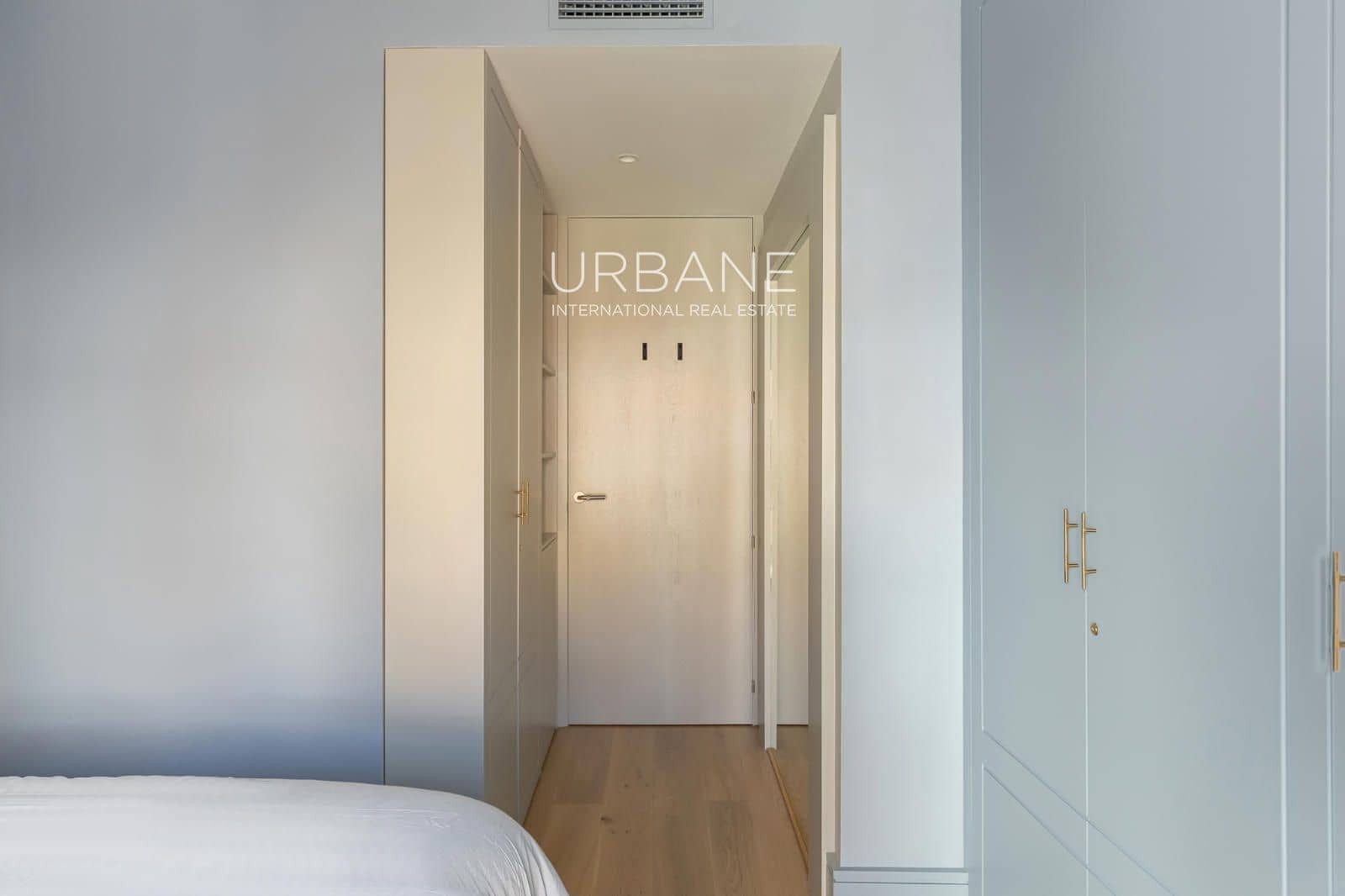 1 soveværelse Penthouse til salg i Barcelona by - € 450.000 (Ref: 10098978)