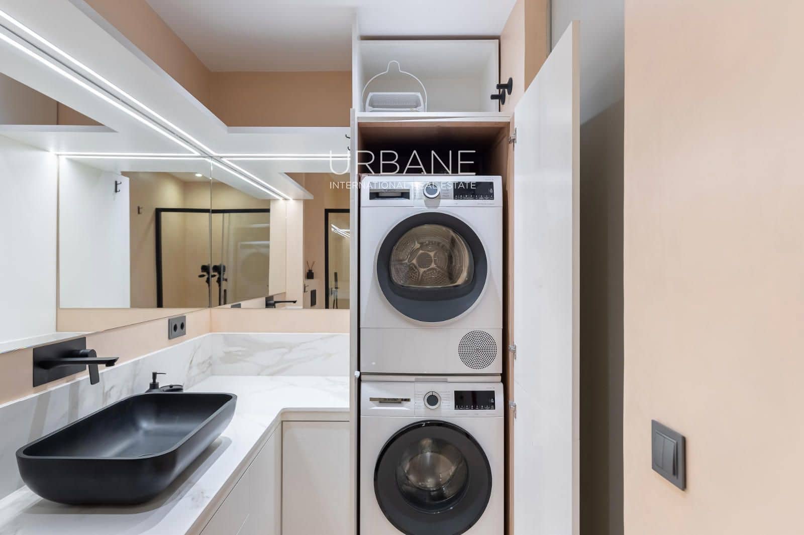 1 soveværelse Penthouse til salg i Barcelona by - € 450.000 (Ref: 10098978)