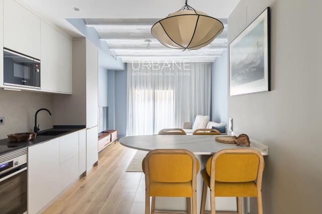 1 soveværelse Penthouse til salg i Gràcia, Barcelona by - € 450.000 (Ref: 10098978)