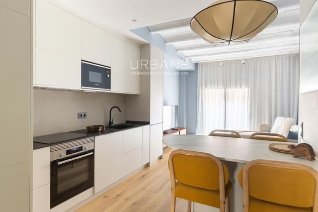 1 soveværelse Penthouse til salg i Gràcia, Barcelona by - € 450.000 (Ref: 10098978)