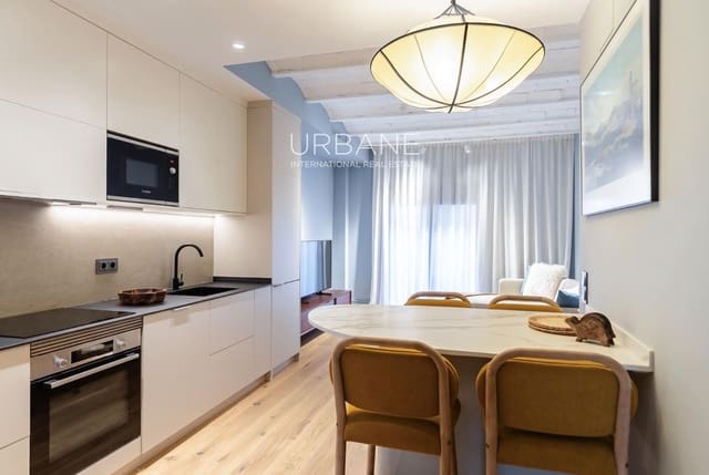 1 soveværelse Penthouse til salg i Gràcia, Barcelona by - € 450.000 (Ref: 10098978)