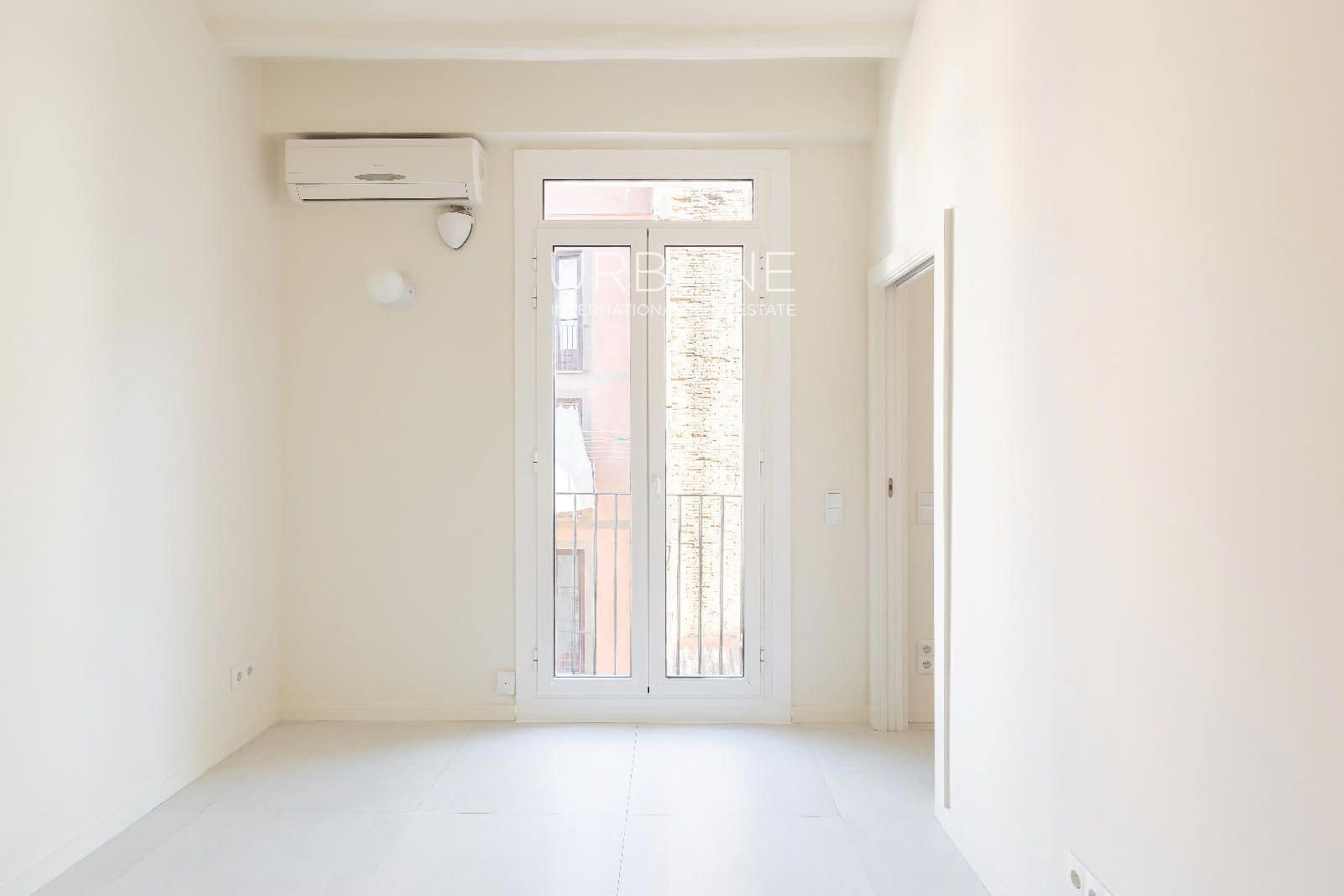2 chambre Appartement à vendre à Barcelone ville - 240 000 € (Ref: 10156175)
