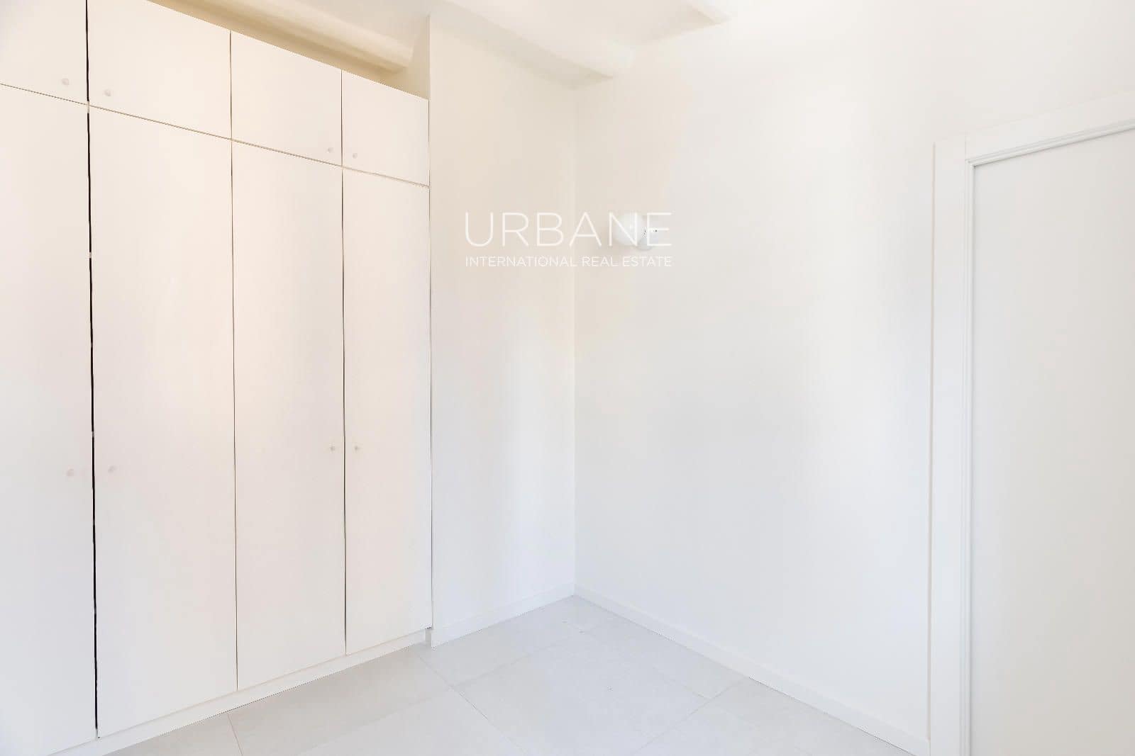 2 chambre Appartement à vendre à Barcelone ville - 240 000 € (Ref: 10156175)