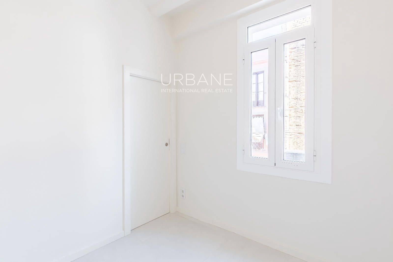 2 chambre Appartement à vendre à Barcelone ville - 240 000 € (Ref: 10156175)