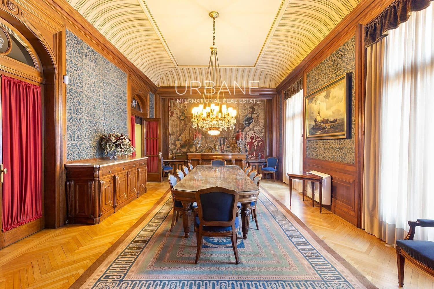 14 soverom Leilighet til salgs i Barcelona by med garasje - € 3 590 000 (Ref: 6011704)