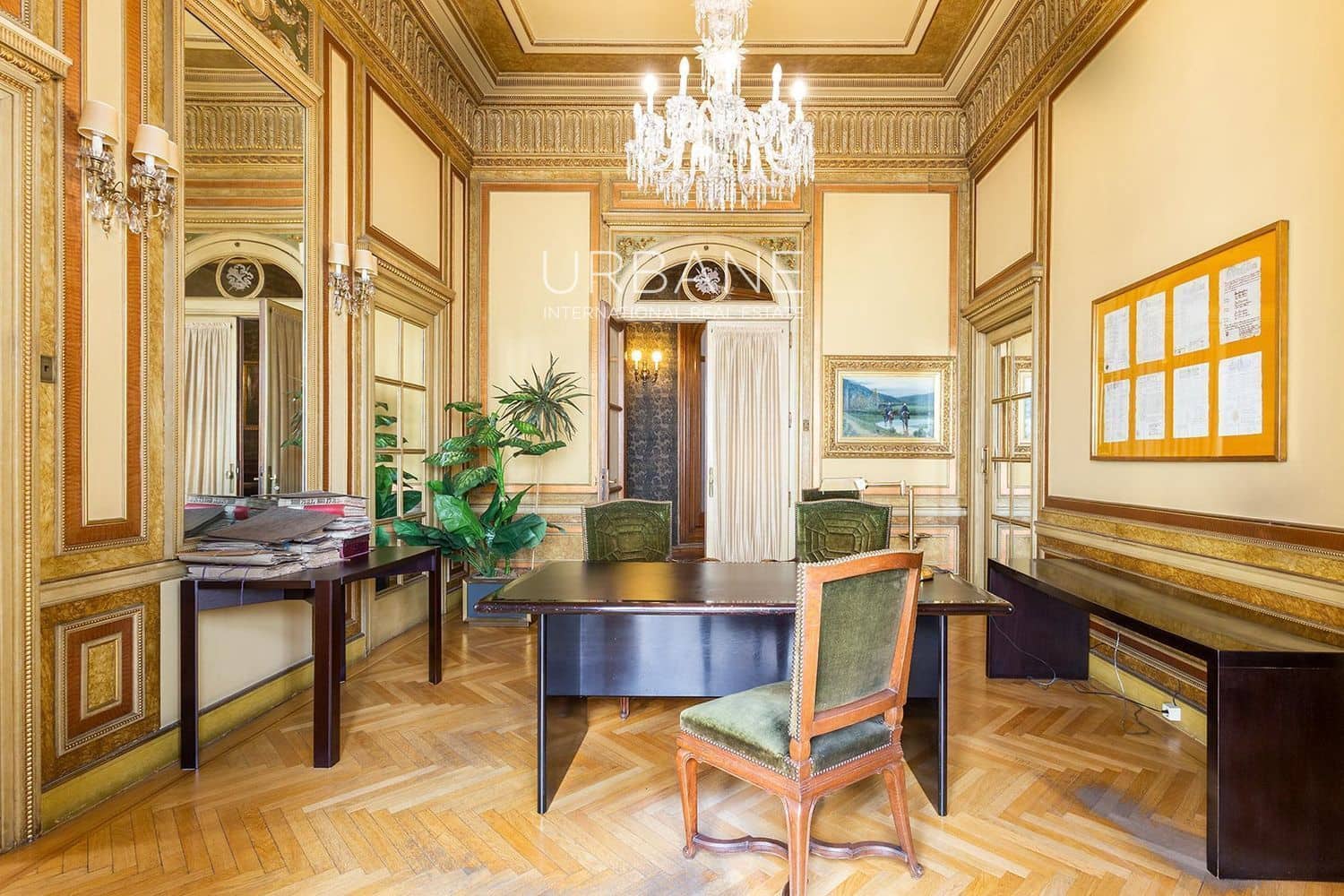 14 soverom Leilighet til salgs i Barcelona by med garasje - € 3 590 000 (Ref: 6011704)