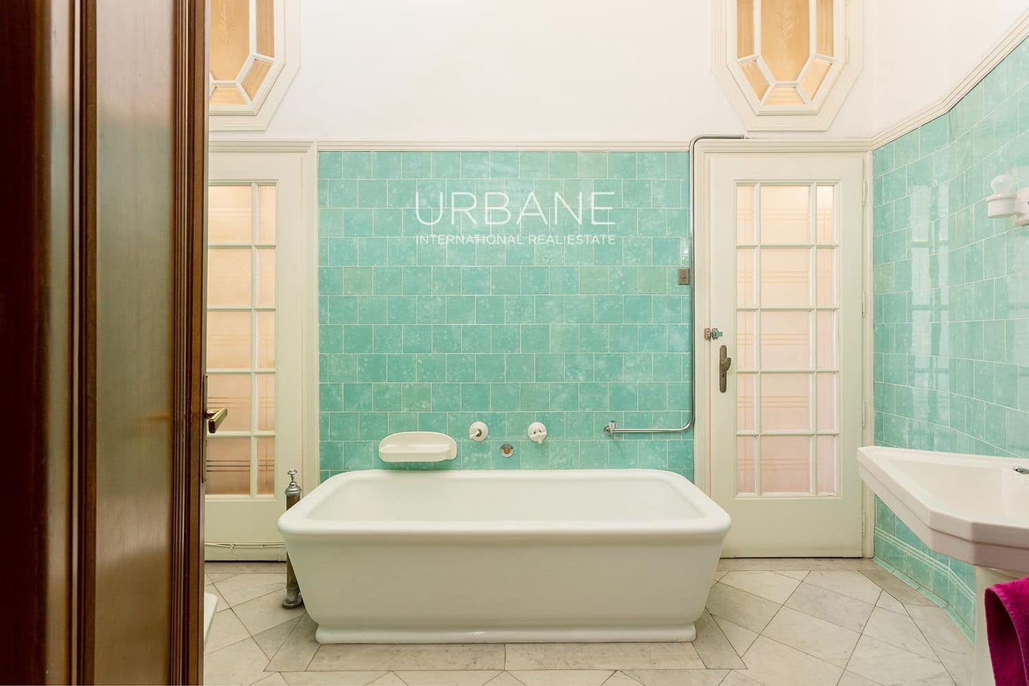 14 soverom Leilighet til salgs i Barcelona by med garasje - € 3 590 000 (Ref: 6011704)