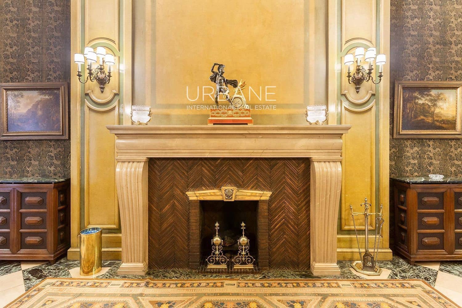 14 soverom Leilighet til salgs i Barcelona by med garasje - € 3 590 000 (Ref: 6011704)